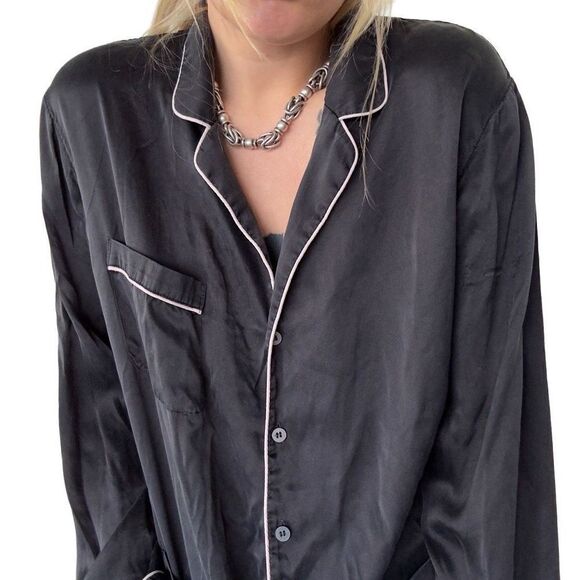 • BLACK 100% SILK VICTORIA’S SECRET SHIRT SIZE L - Picture 5 of 6
